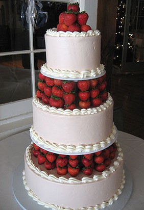 strawberry  wedding cake.jpg