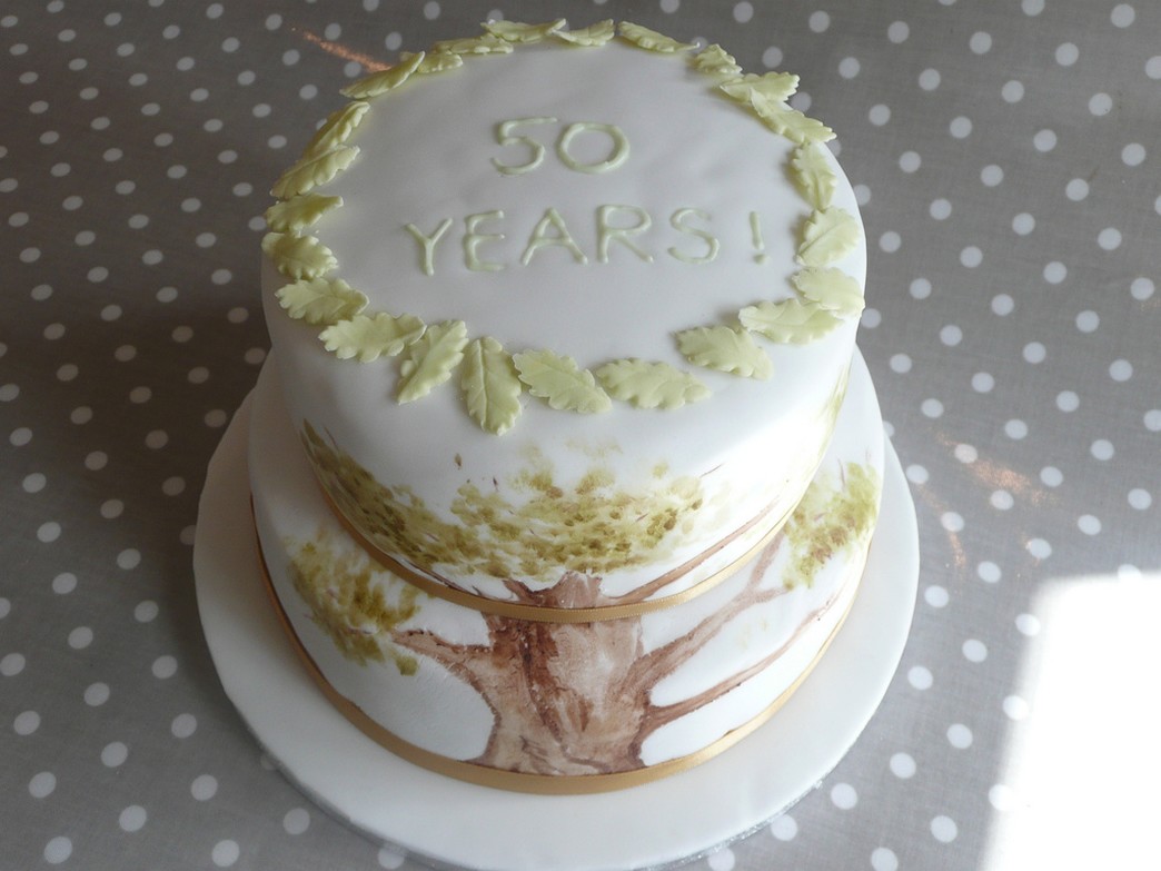 anniversary cake 50th year.jpg