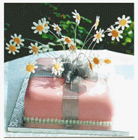 daisy flower cake small
