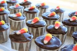 Halloween Mini Cupcakes.jpg