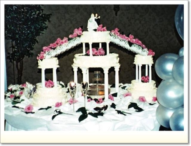 fancy wedding cake