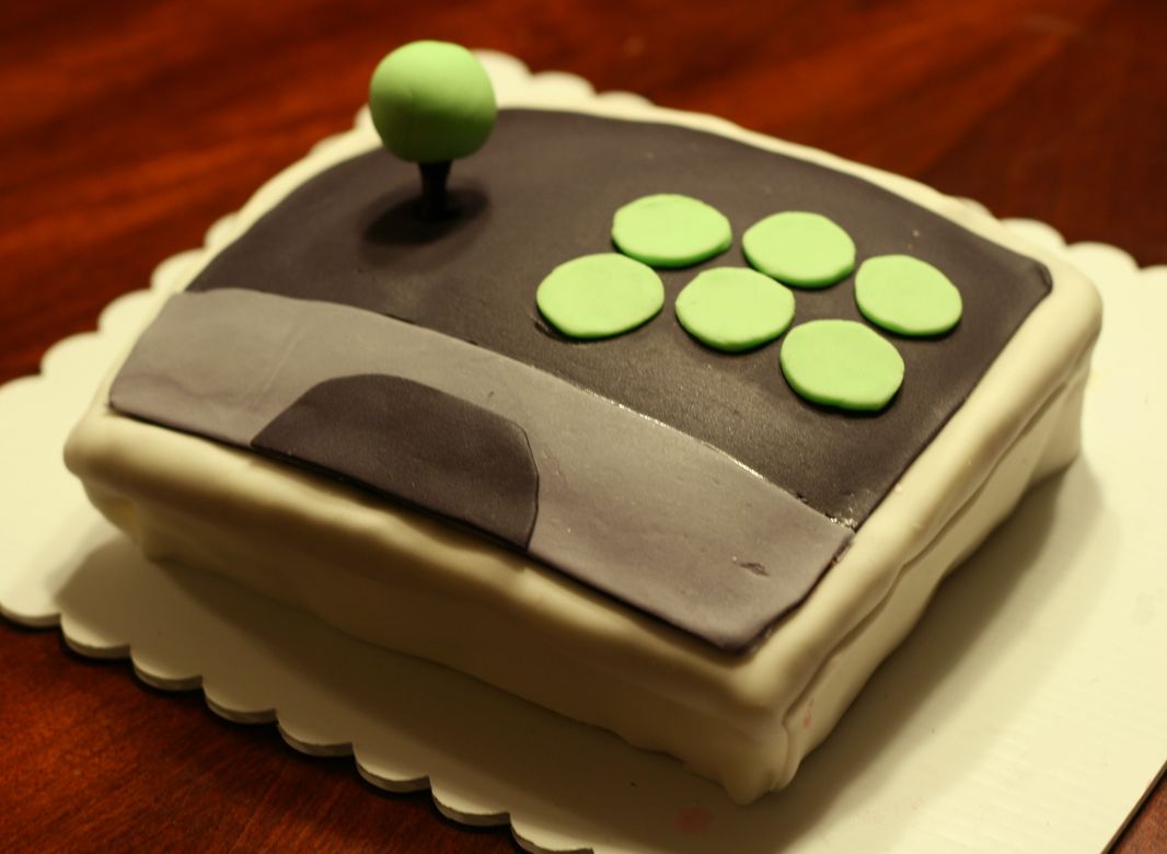 Arcade control stick birthday cake.JPG