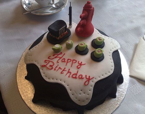 Tea party birthday cake.JPG