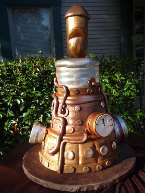 Bronze steam engine cake.JPG