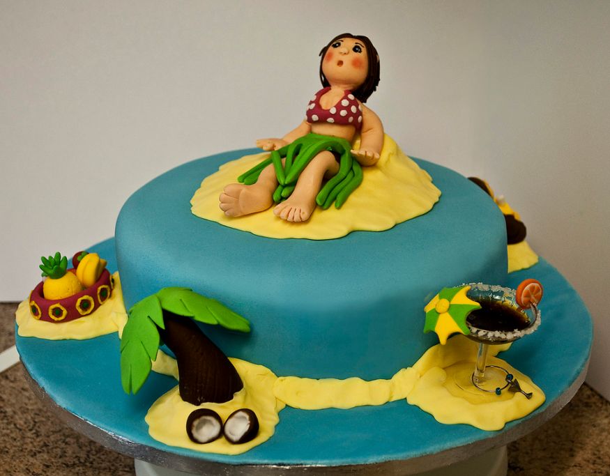 Teal tropical island vacation theme cake.JPG