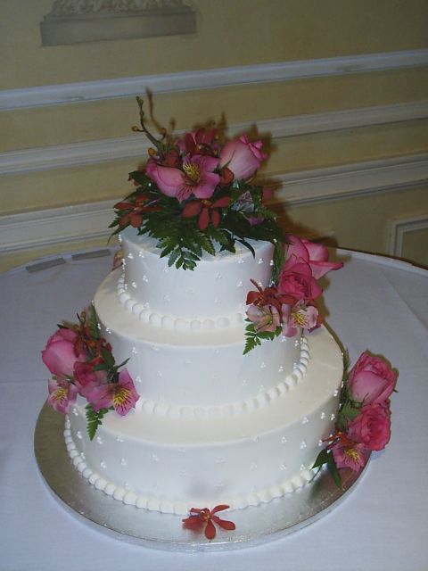 classic Wedding Cakes
