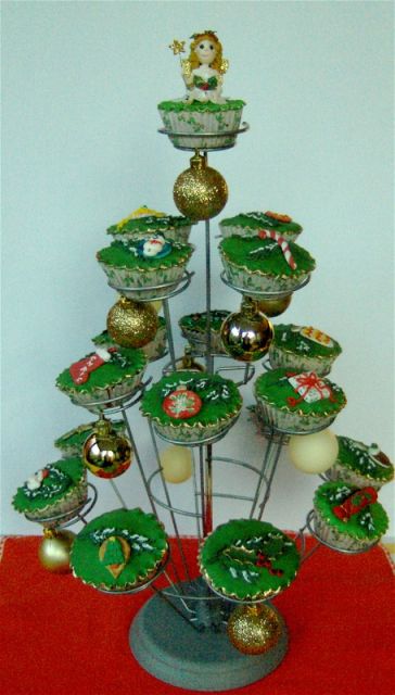 Cupcake Christmas Tree.jpg