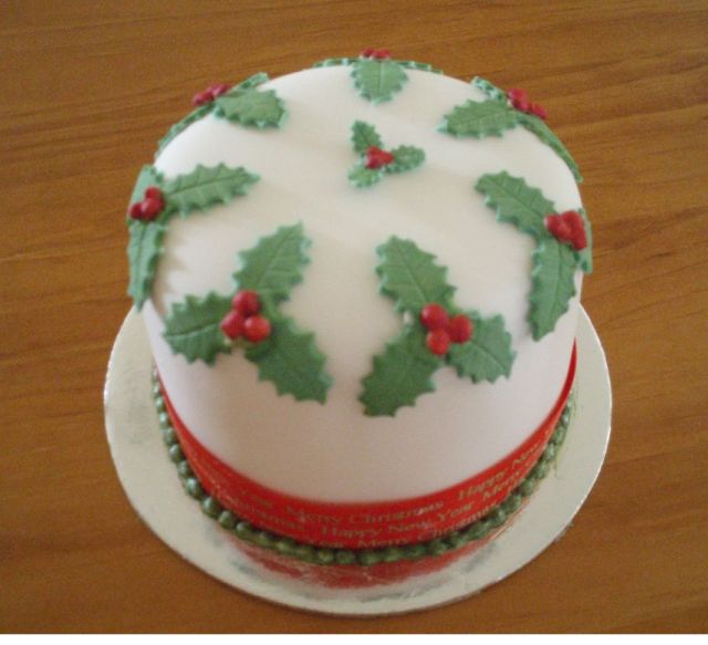Mini Christmas cake image.JPG