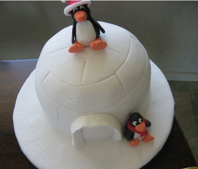Penguin Christmas cake images.JPG
