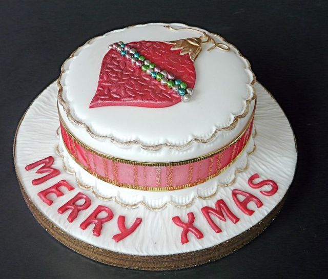 Photo of Christmas cake plate.JPG