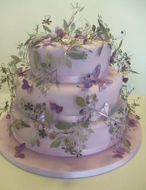 Lilac wedding cake in 3 tiers.JPG