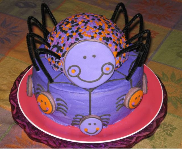 Purple spider halloween cake photo.JPG