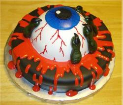 Big eyeball halloween cake photos.JPG