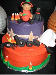 Boo halloween cake with scary figures.JPG