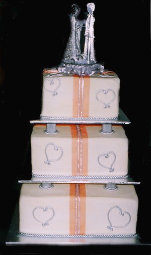 3-teir trendy wedding cake