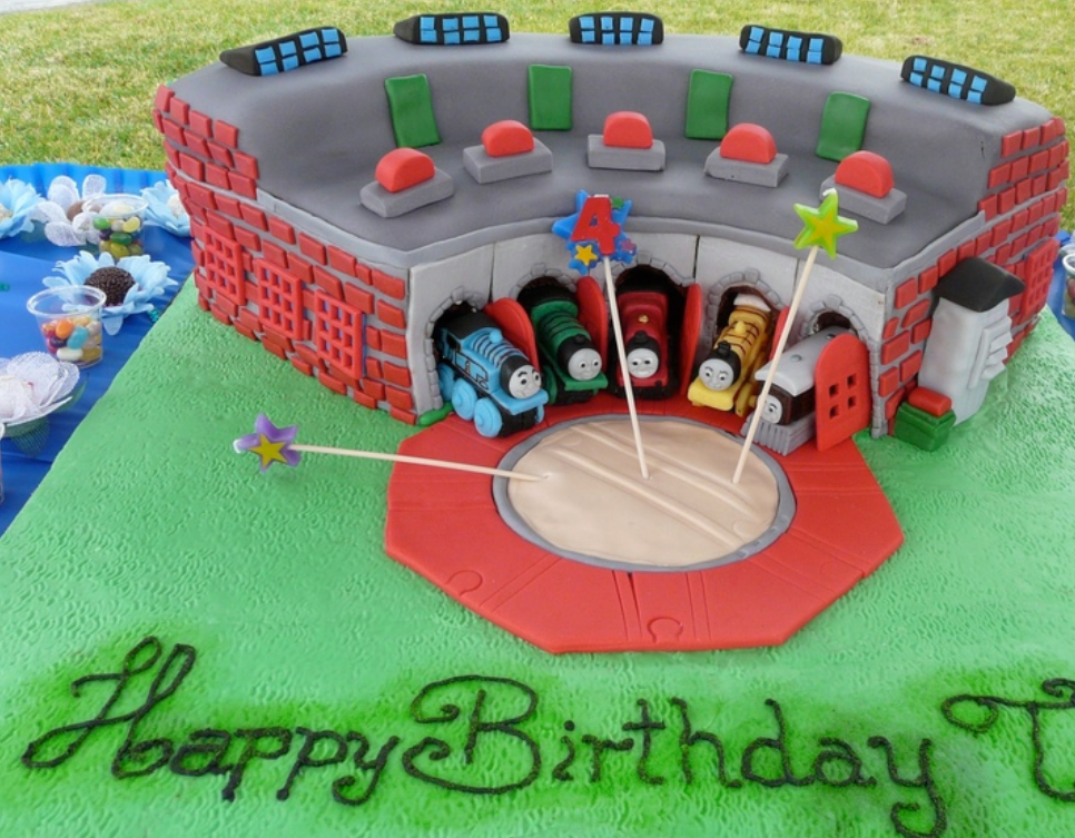 Thomas friends cakes with trains in the shed.PNG