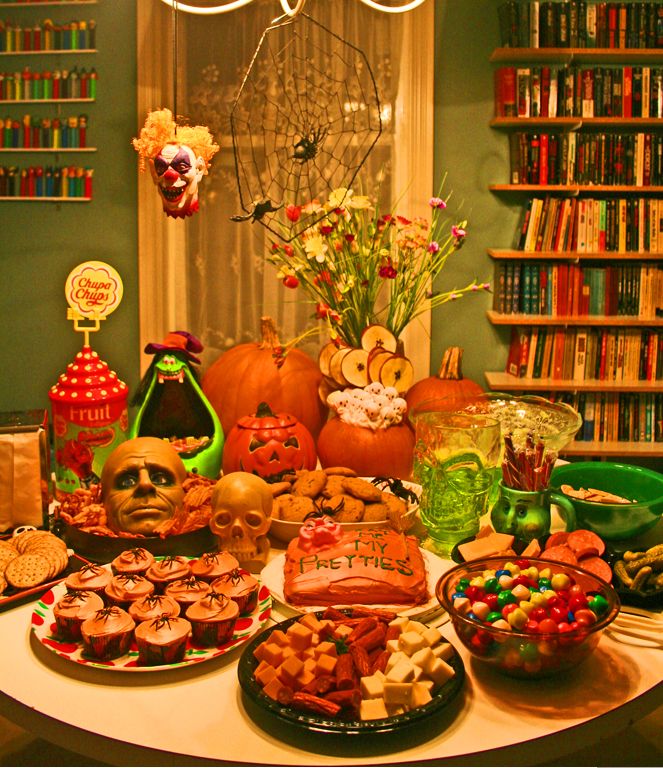 Halloween party decor picture.JPG