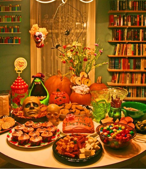 Halloween party decor picture.JPG