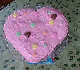 Pink heart cake for valentines day.JPG