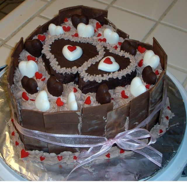 Chocolate Hearts Valentines Day Cake.JPG