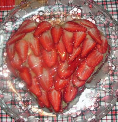 fruit valentines cake photo.JPG