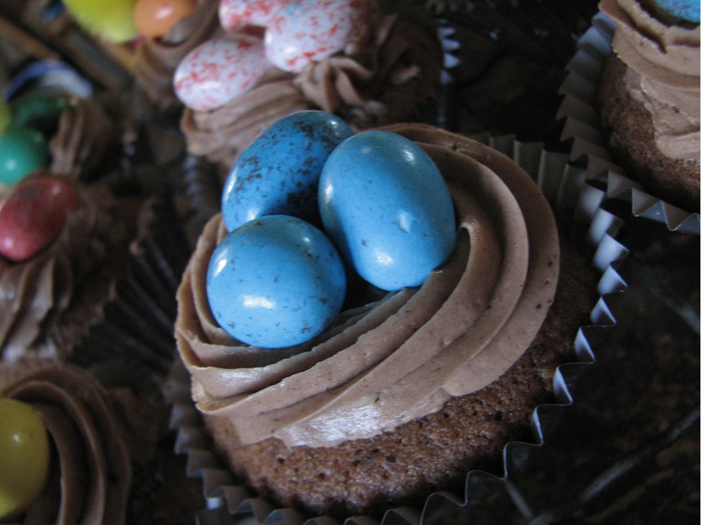 Picture of easter eggs cake.JPG