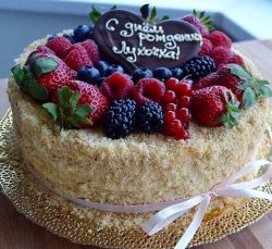 Russian Cake with Fresh Strawberries, Raspberries & Blueberries on top.JPG
