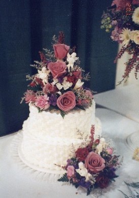 simple wedding cake