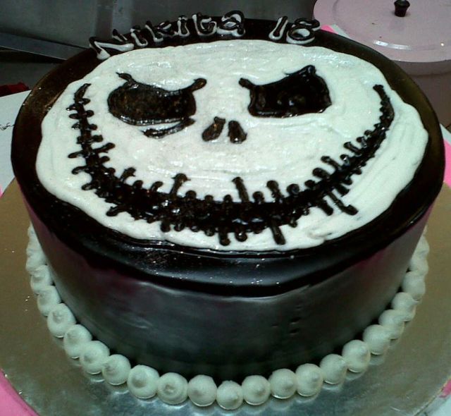 Scary cakes pictures.JPG