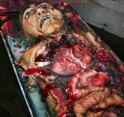 Scary Gross Halloween Cakes pictures.JPG