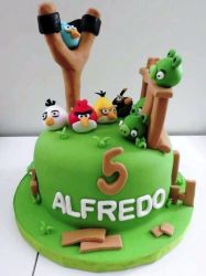 Angry Birds Theme 5th Birthday Cake.JPG