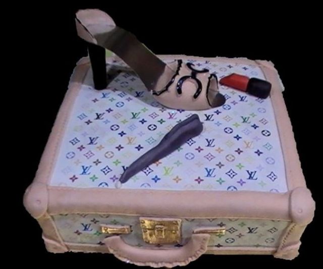Louis Vuitton and Chanel cakes picture.JPG