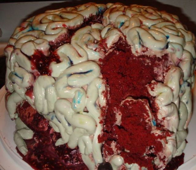 Bleeding zombie brain birthday cakes pictures.JPG