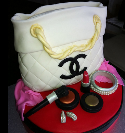 White Chanel tote cake with Cake makeups.PNG