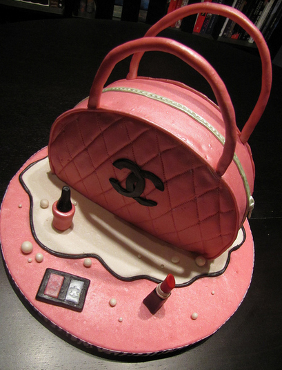 Pretty Chanel handbag and make up cakes.PNG