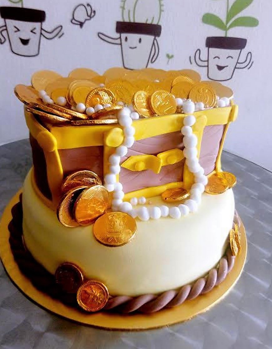 Treasure Chest Cake with Gold Coins and Pearl Necklace.JPG