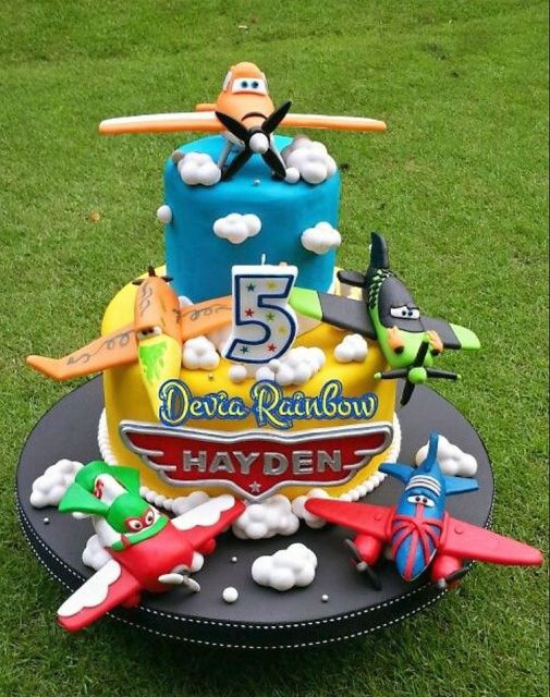 Disney Planes 5th Birthday Cake for Kids with Dusty and Friends