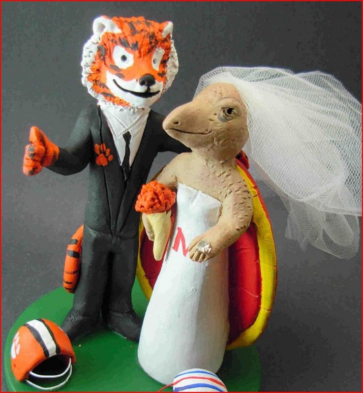 Clemson Tiger wedding cake topper.jpg