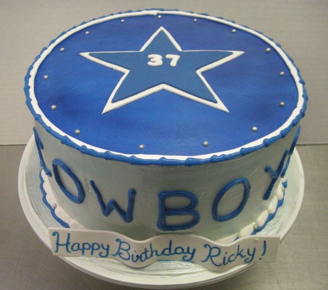 Dallas Cowboys theme birthday cake with Star.JPG