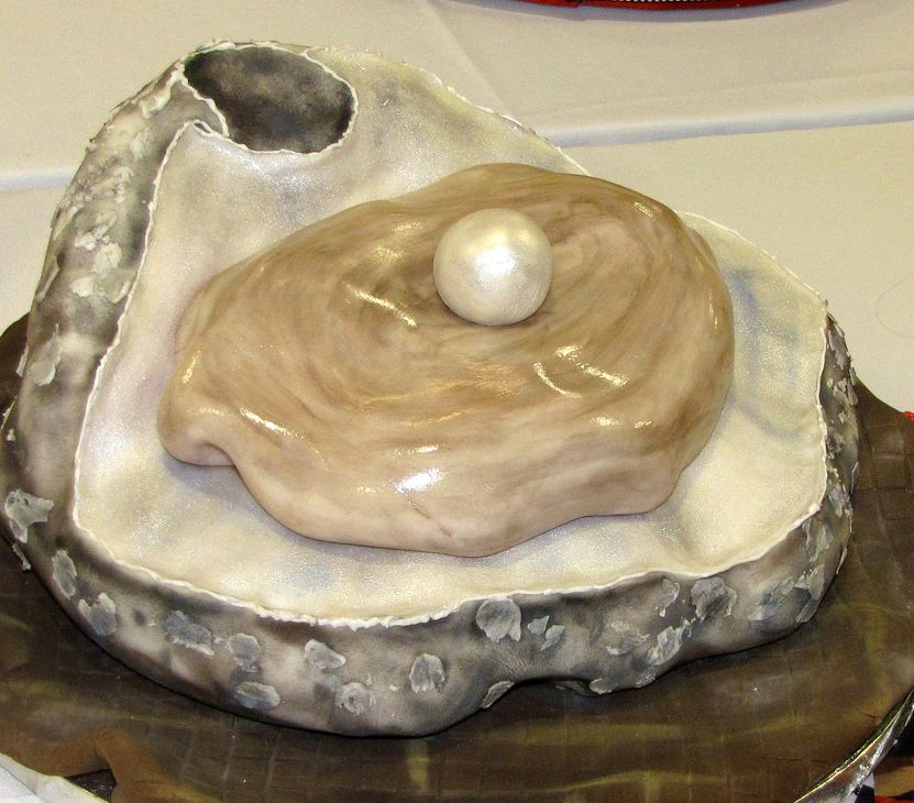 Oyster with Pearl cake.JPG