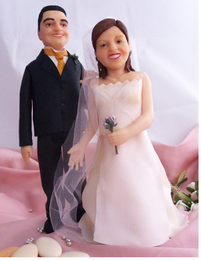 Portrait wedding cake toppers.PNG