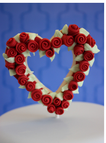 Roses heart cake topper picture.PNG