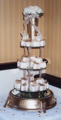 cup cakes wedding photo
