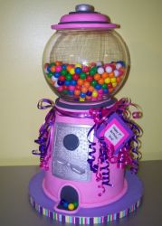 Gumball vending machine birthday cake.JPG