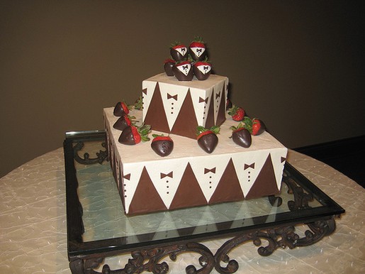 tuxedo Groom cake.jpg