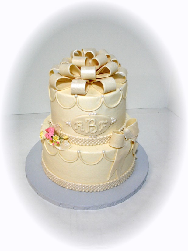 beautiful wedding cake in cream color