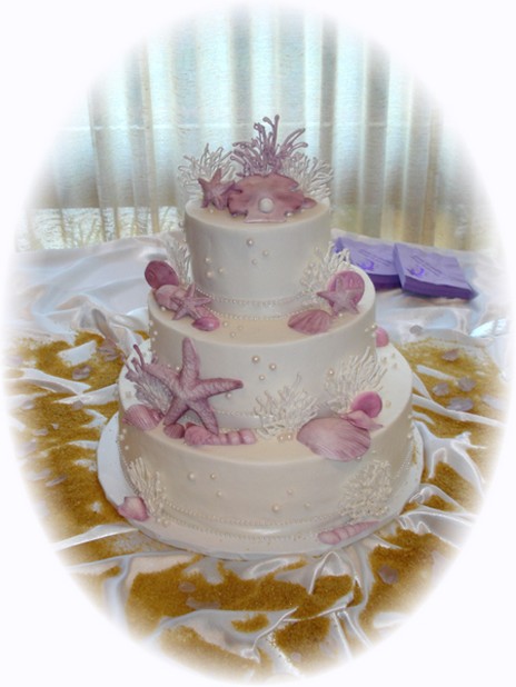 beach wedding cake photo