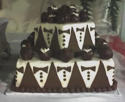 Square tuxedo grooms cake.jpg