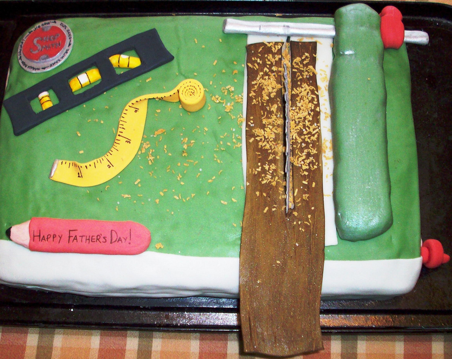 Carpenter Father's Day Cake Picture.PNG
