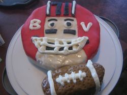 football birthday cake picture.jpg